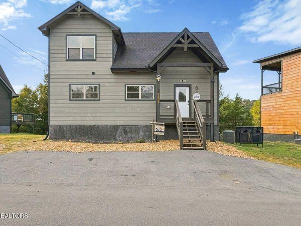 2053 Eagle Feather Drive, Sevierville, TN 37876