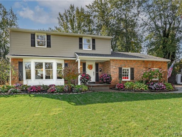 362 Cottonwood Drive , Williamsville, NY 14221