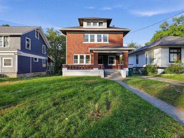 2949 Mignon Avenue, Cincinnati, OH 45211