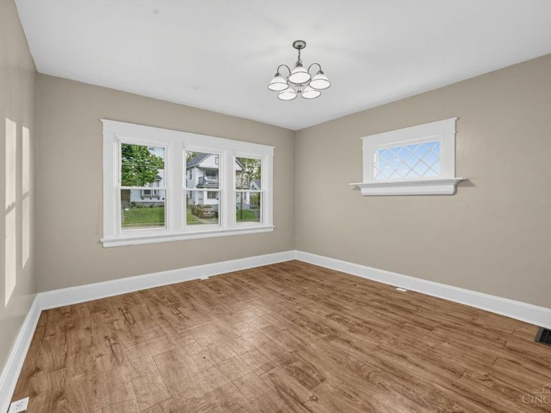 2949 Mignon Avenue, Cincinnati, OH 45211 Photo 10