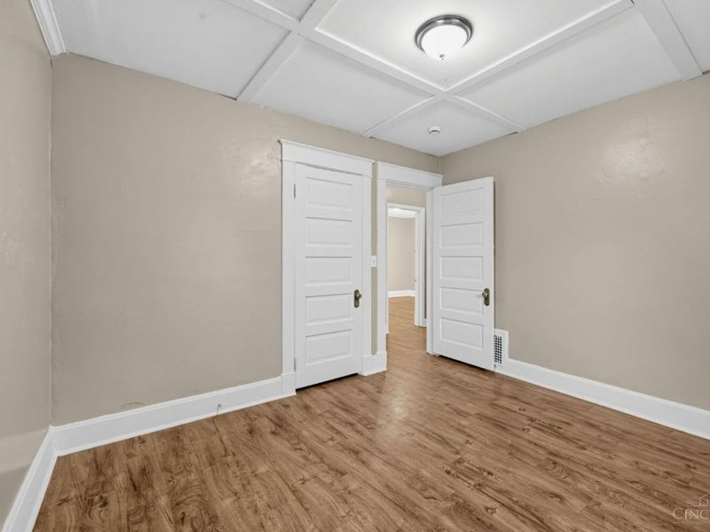 2949 Mignon Avenue, Cincinnati, OH 45211 Photo 11
