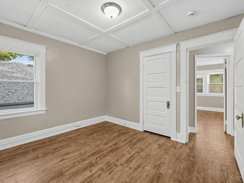 2949 Mignon Avenue, Cincinnati, OH 45211 Photo 12