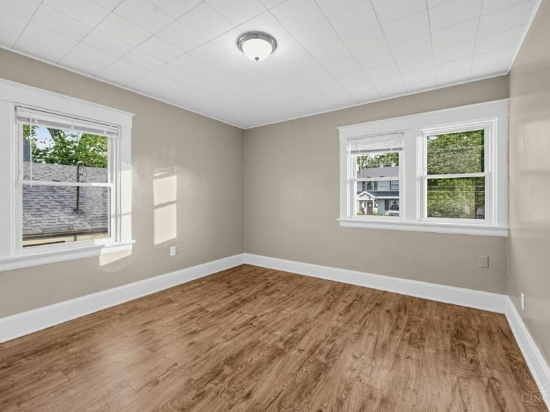 2949 Mignon Avenue, Cincinnati, OH 45211 Photo 17