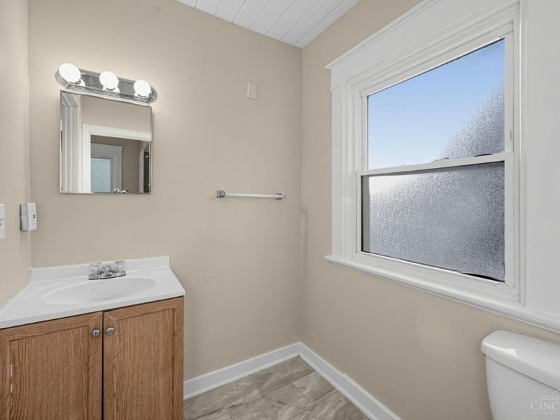 2949 Mignon Avenue, Cincinnati, OH 45211 Photo 20