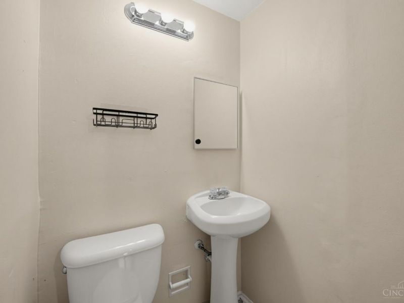 2949 Mignon Avenue, Cincinnati, OH 45211 Photo 22