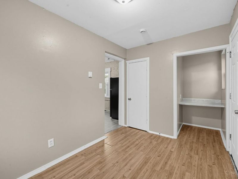 2949 Mignon Avenue, Cincinnati, OH 45211 Photo 24