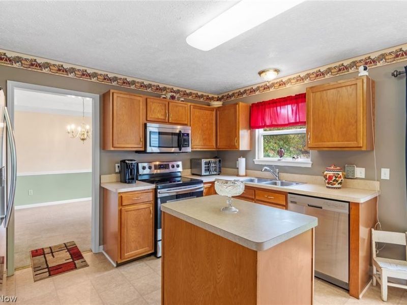 5577 Shawnee Trail, Chippewa Lake, OH 44215 Photo 6