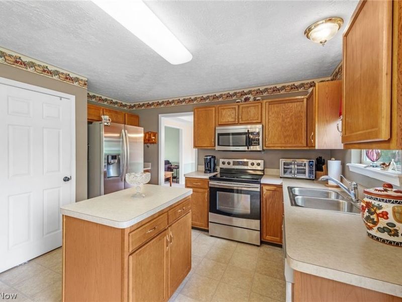 5577 Shawnee Trail, Chippewa Lake, OH 44215 Photo 7