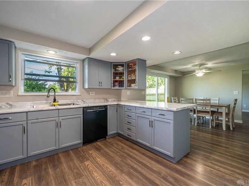7616 Harshmanville Road, Huber Heights, OH 45424 Photo 18