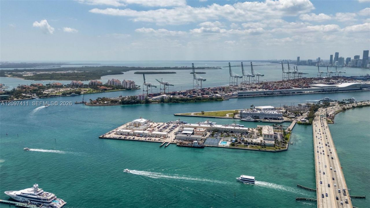 500 Alton Rd , Unit 2705, Miami Beach, FL 33139 Photo