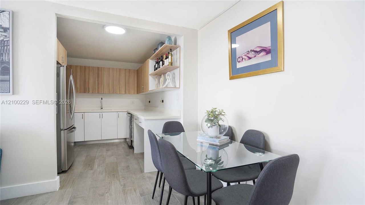 6900 Bay Dr, Unit 8K, Miami Beach, FL 33141 Photo