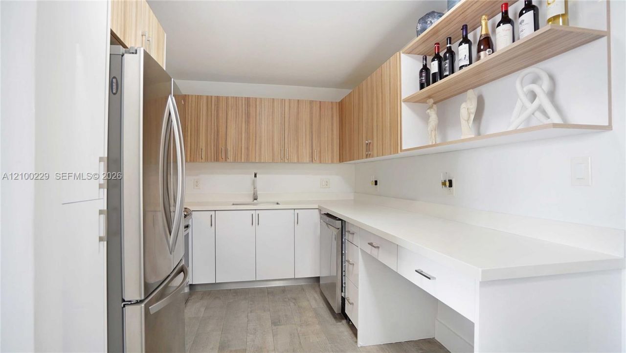 6900 Bay Dr, Unit 8K, Miami Beach, FL 33141 Photo