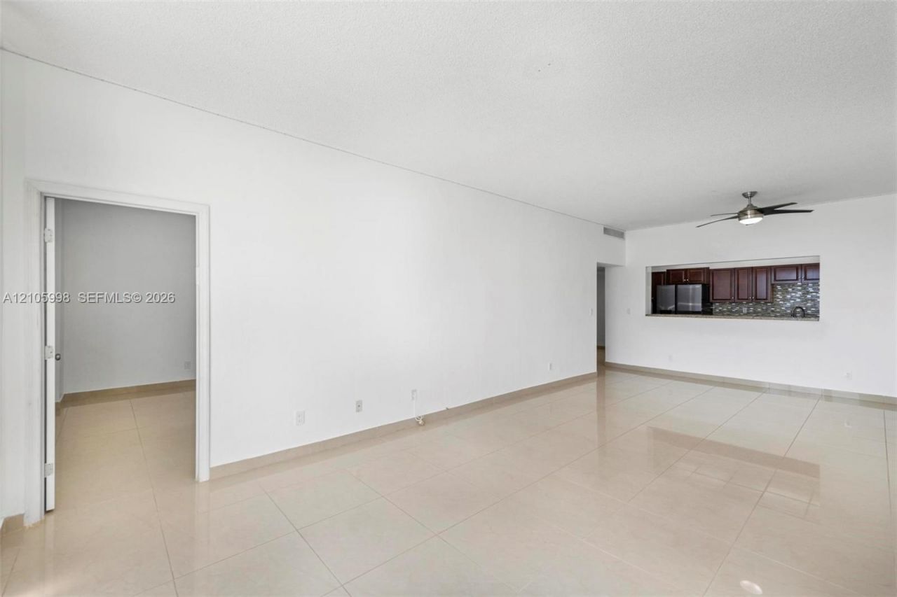 19380 Collins Ave , Unit PH-6, Sunny Isles Beach, FL 33160 Photo