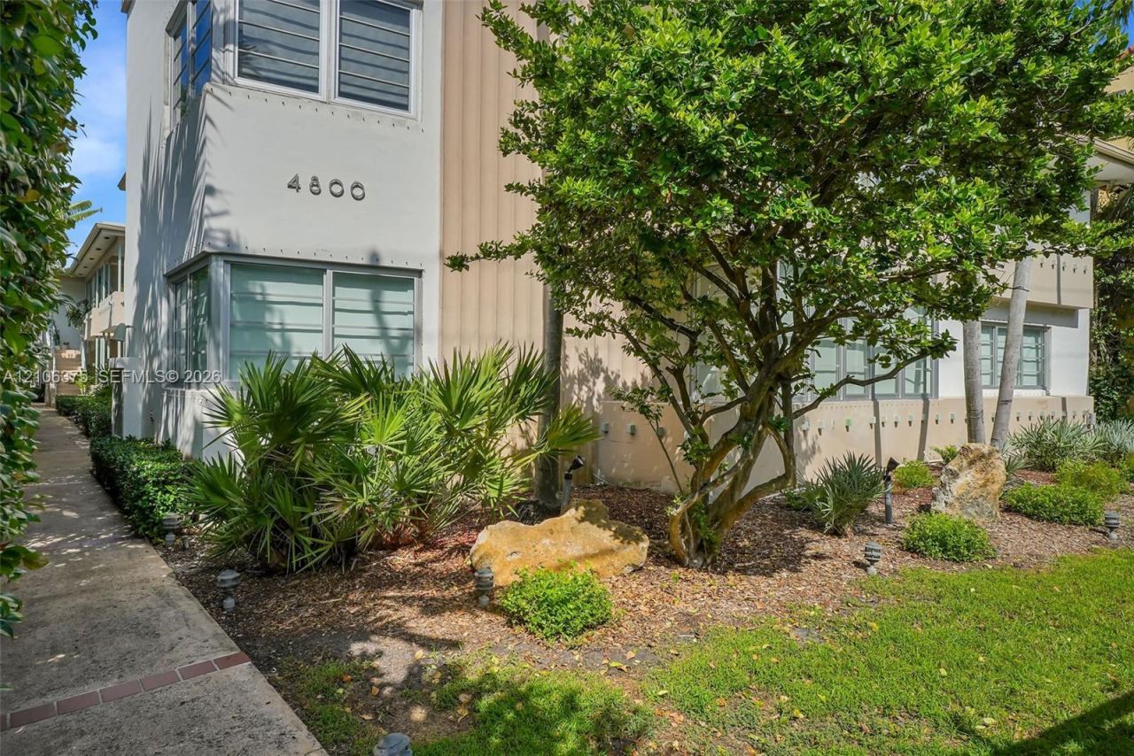 4800 Pine Tree Dr , Unit 101, Miami Beach, FL 33140 Photo