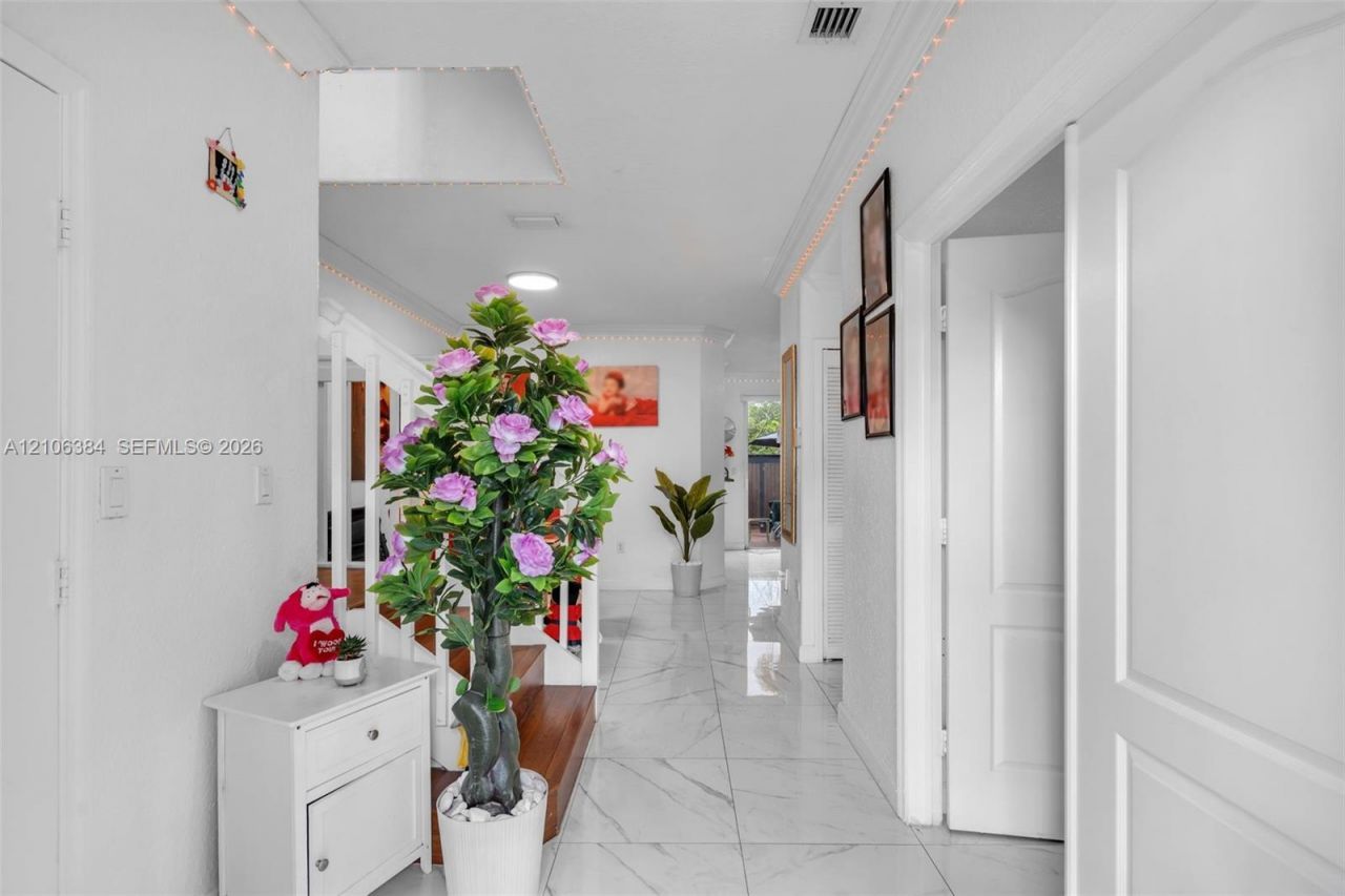 7361 NW 174th Ter, Unit 105, Hialeah, FL 33015 Photo