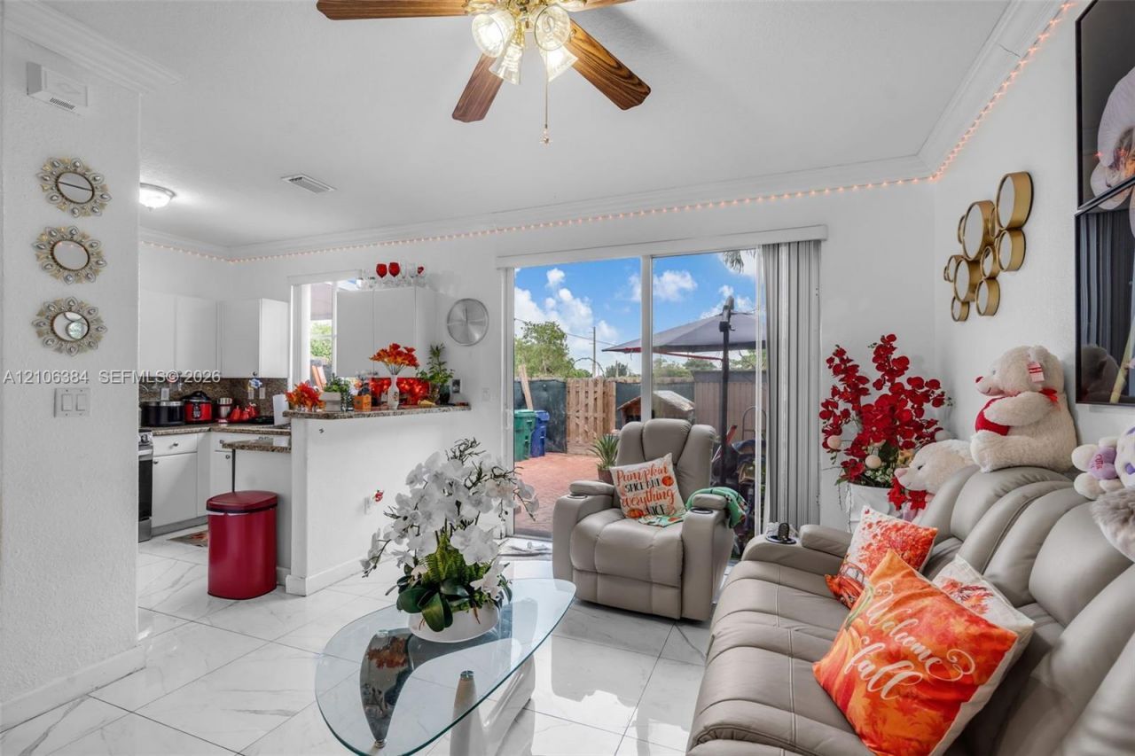 7361 NW 174th Ter, Unit 105, Hialeah, FL 33015 Photo