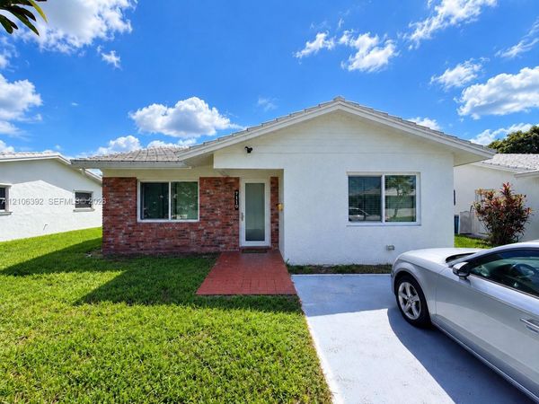 7110 NW 66th Ter , Tamarac, FL 33321