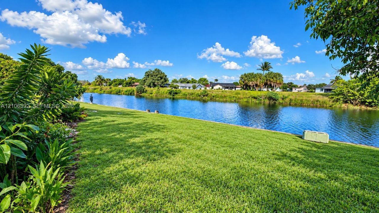 7110 NW 66th Ter, Tamarac, FL 33321 Photo