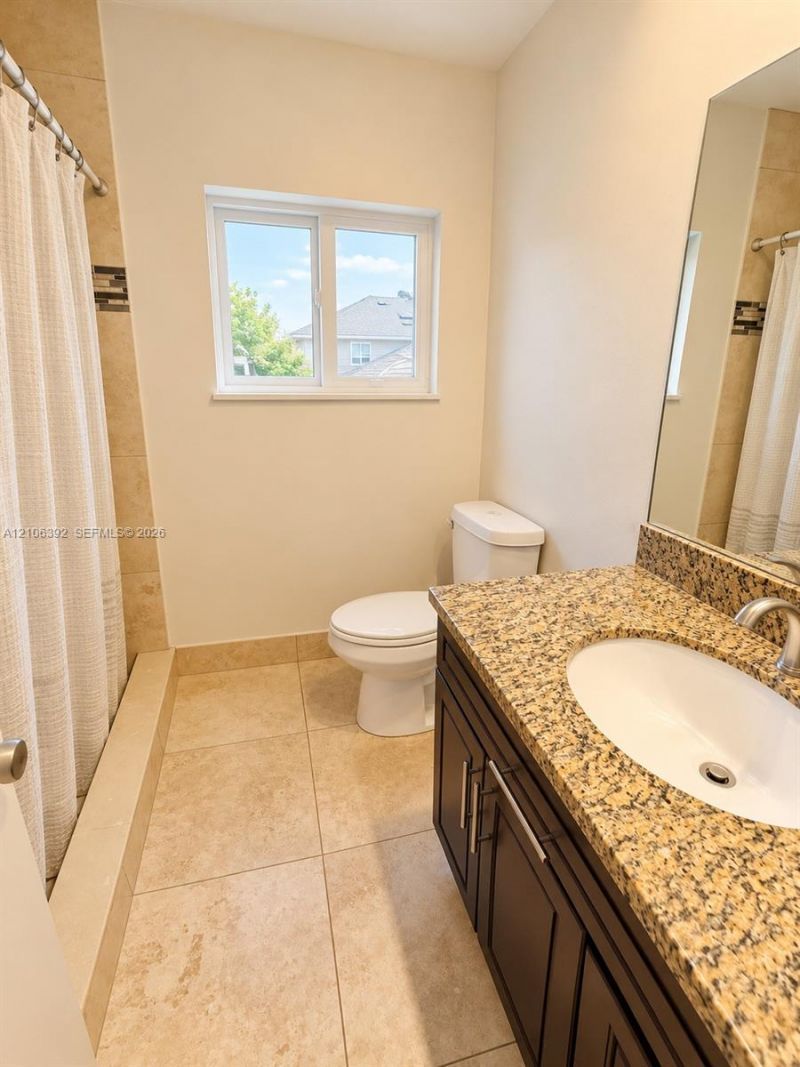 7110 NW 66th Ter, Tamarac, FL 33321 Photo
