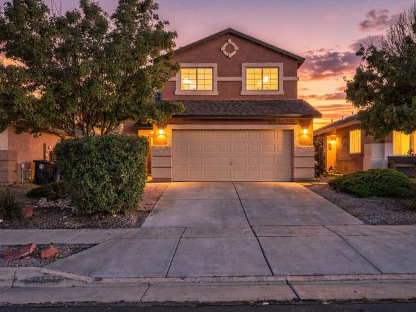 10643 Rockcliff Drive NW, Albuquerque, NM 87114