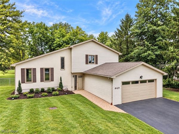 440 Station Road , Valley City, OH 44280