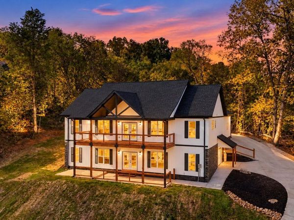 106 Walk In The Trees Drive, New Market, TN 37820