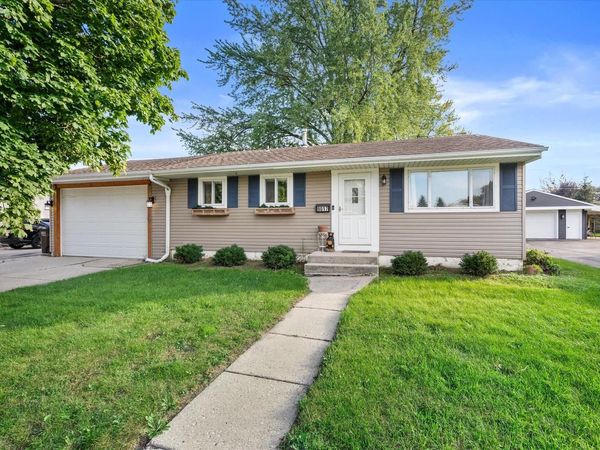 9017 Hulda DRIVE, Sturtevant, WI 53177