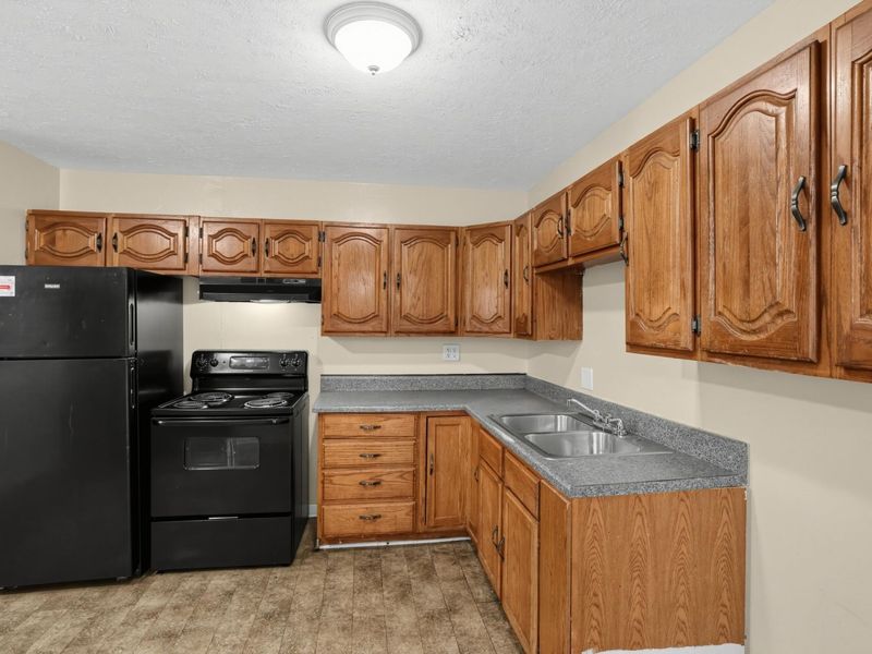 500 Celina Road, Columbus, OH 43228 Photo 14