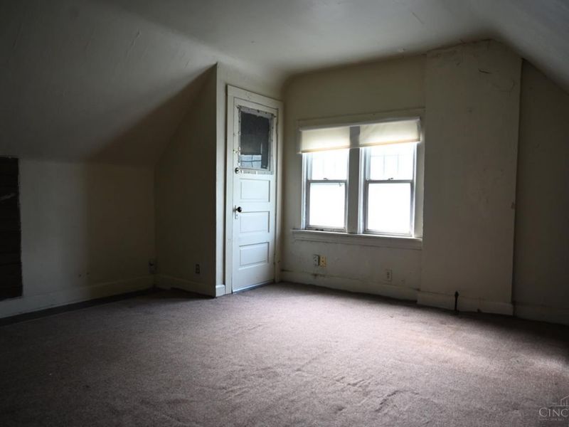 3135 Durrell Avenue, Cincinnati, OH 45207 Photo 13