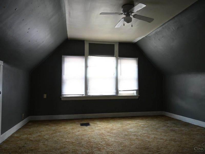 3135 Durrell Avenue, Cincinnati, OH 45207 Photo 16