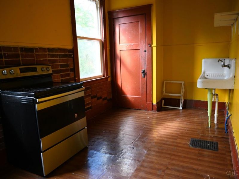 3135 Durrell Avenue, Cincinnati, OH 45207 Photo 23