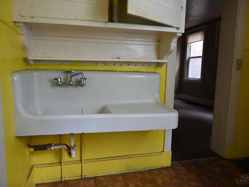3135 Durrell Avenue, Cincinnati, OH 45207 Photo 32