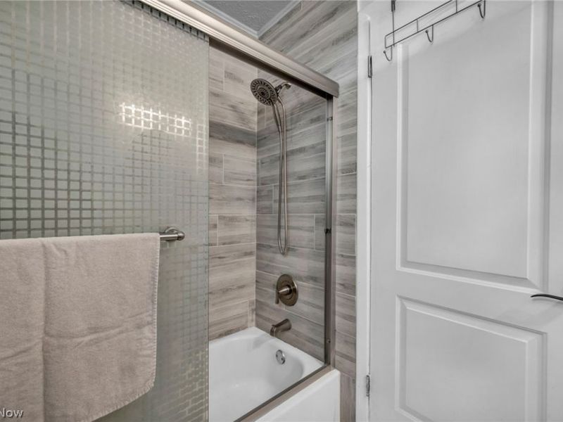 27478 Cottonwood Trail, North Olmsted, OH 44070 Photo 36
