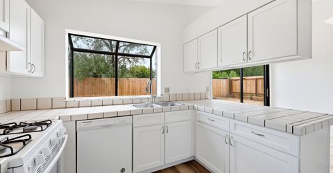 889 W Bonanza Drive, Carson City, NV 89706 Photo