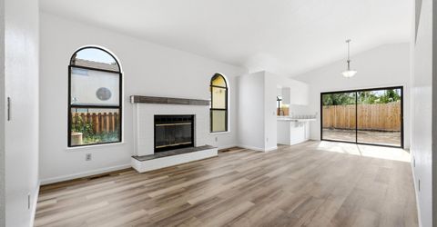 889 W Bonanza Drive, Carson City, NV 89706 Photo