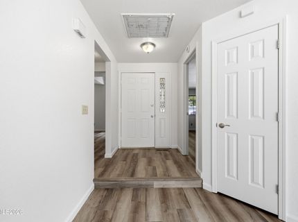 889 W Bonanza Drive, Carson City, NV 89706 Photo