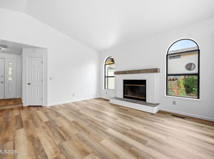 889 W Bonanza Drive, Carson City, NV 89706 Photo
