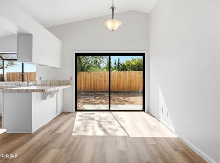 889 W Bonanza Drive, Carson City, NV 89706 Photo
