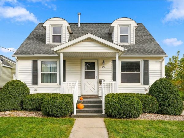 506 1st Street E, Newhall, IA 52315