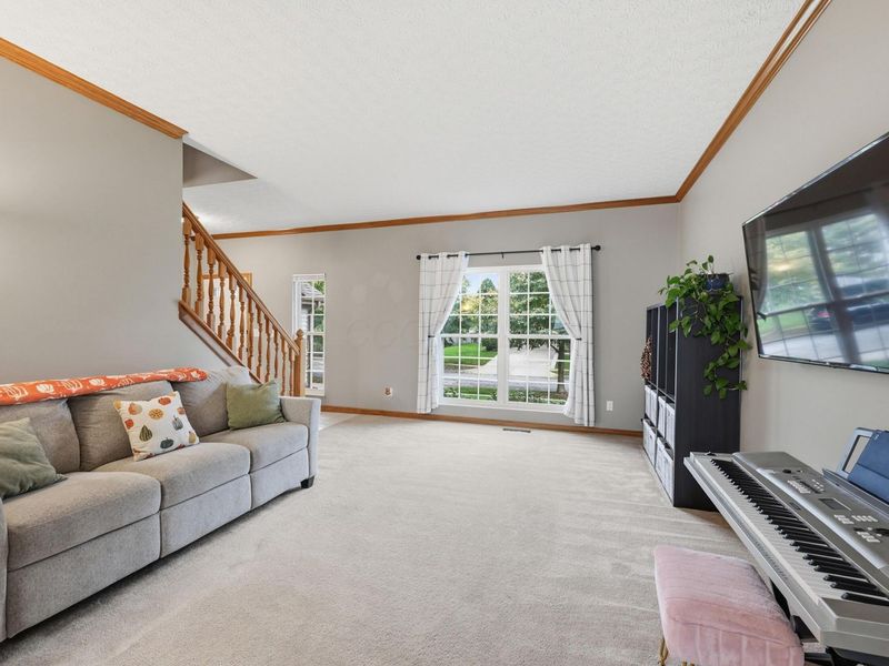 1111 Rousseau Lane, Galloway, OH 43119 Photo 7