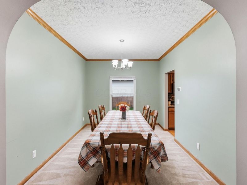 1111 Rousseau Lane, Galloway, OH 43119 Photo 8