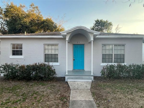 21 W SESSOMS AVENUE , LAKE WALES, FL 33853