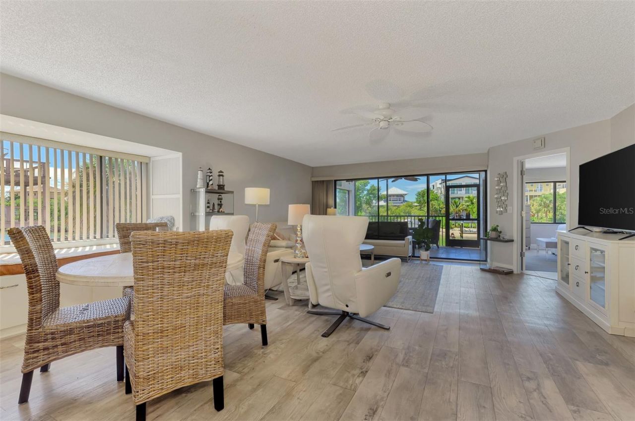 9226 Midnight Pass Road, Unit 4A, Sarasota, FL 34242 Photo