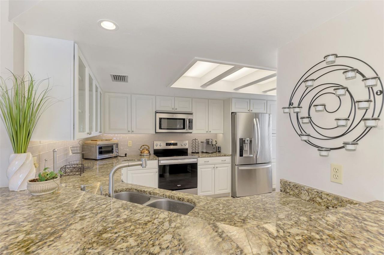 9226 Midnight Pass Road, Unit 4A, Sarasota, FL 34242 Photo