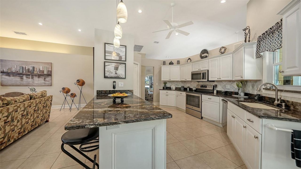 7975 Monticello Lane, Sarasota, FL 34243 Photo