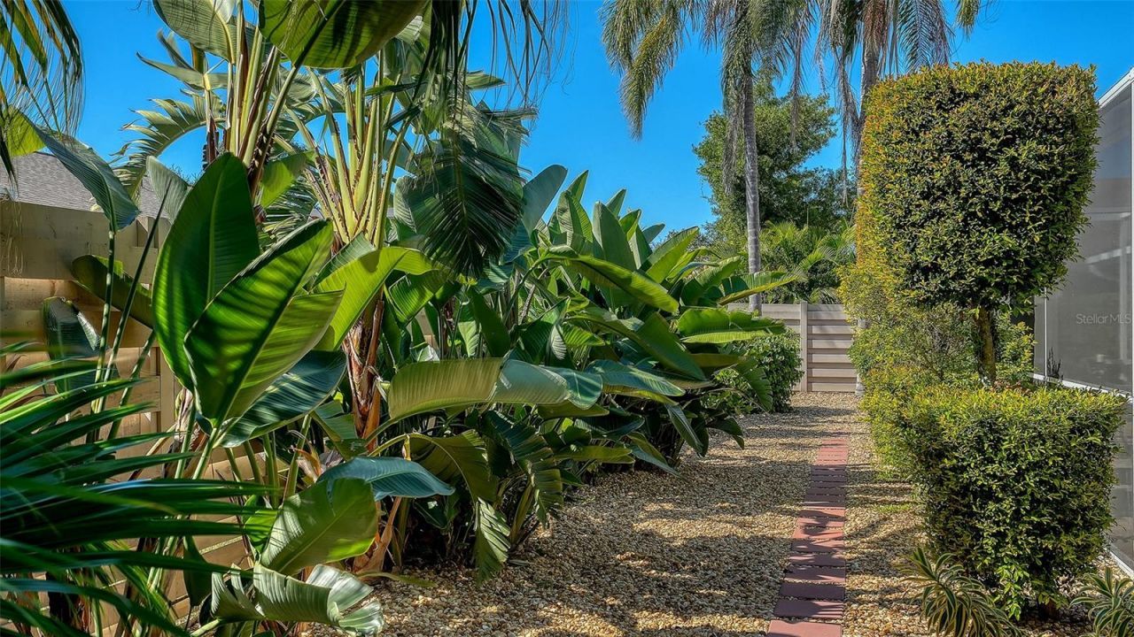 7975 Monticello Lane, Sarasota, FL 34243 Photo