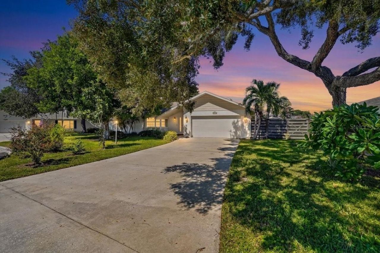 7604 19th Avenue Drive W, Bradenton, FL 34209 Photo