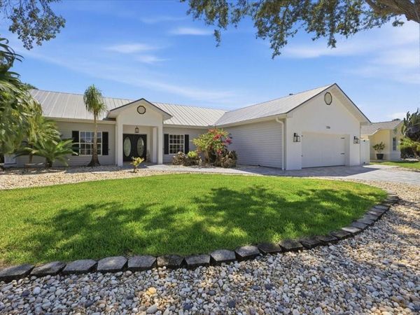 7376 MEMORIAL DRIVE , PORT CHARLOTTE, FL 33981