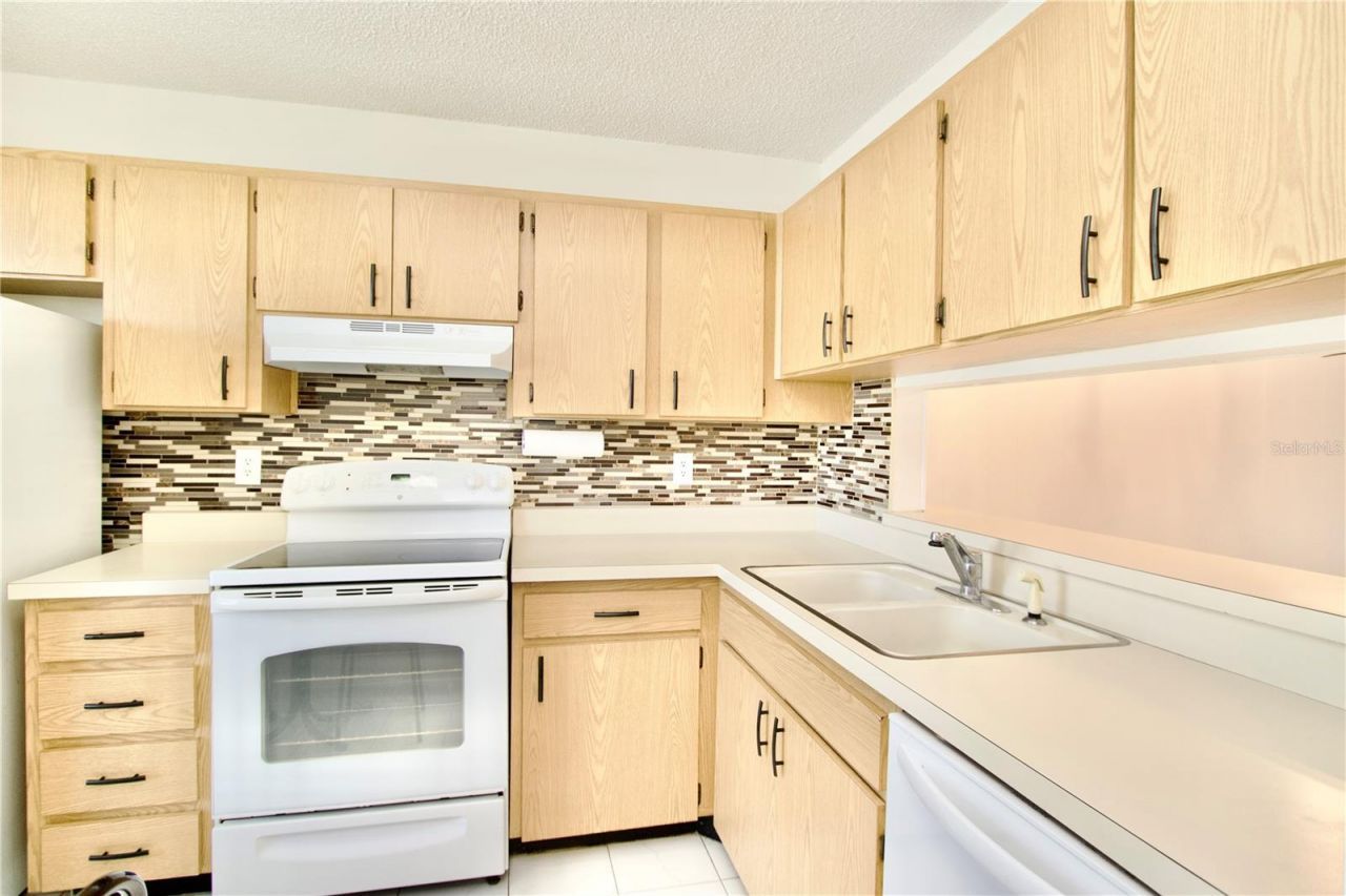 2853 Forrestal Court , New Port Richey, FL 34655 Photo