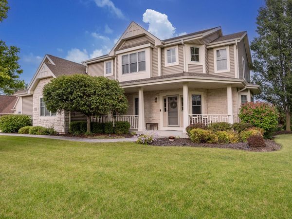 W192N5800 Spencers Pass, Menomonee Falls, WI 53051